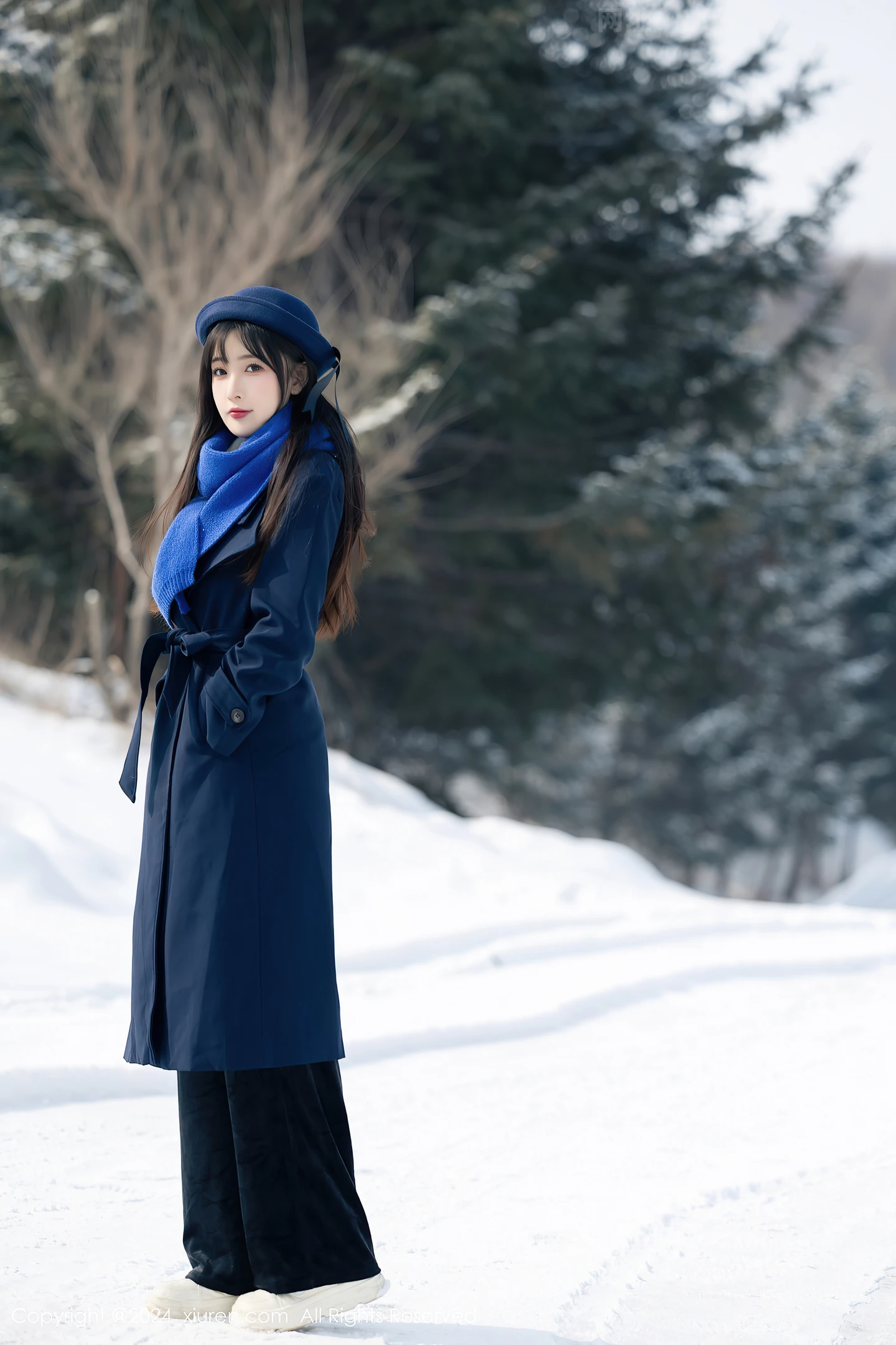 图片[4]-[XiuRen秀人网]VOL.8325 模特林星阑雪地场景+性感黑色蕾丝情趣内衣配黑丝吊袜诱惑写真88P-秀人网官方网站